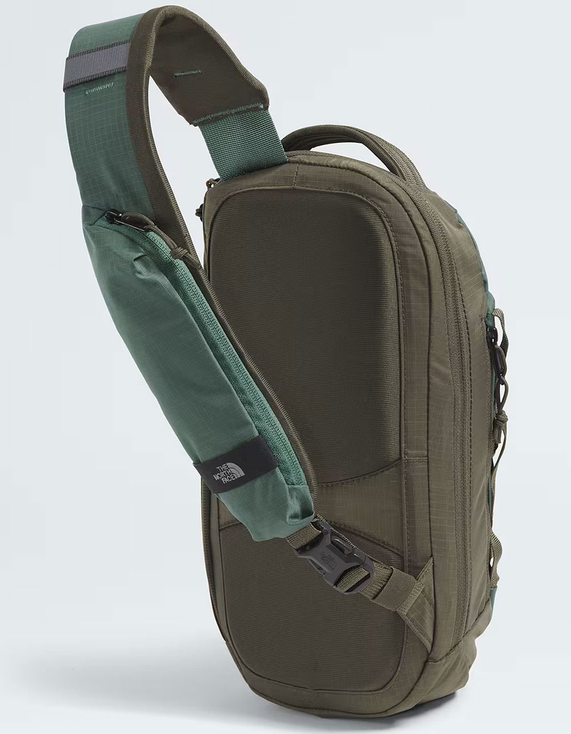 THE NORTH FACE Borealis Sling Pack image number 2
