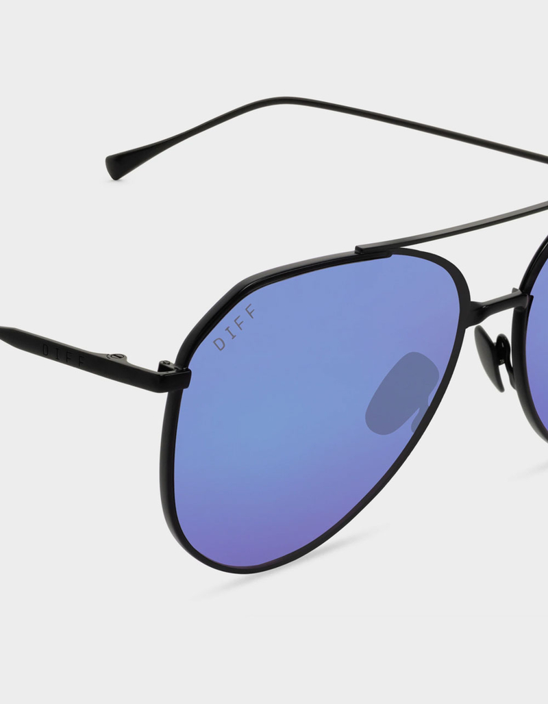 DIFF EYEWEAR Dash Polarized Sunglasses image number 3