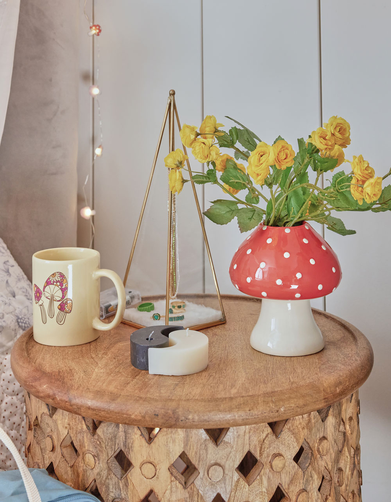 Retro Mushroom Mug image number 1