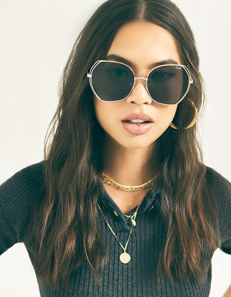 QUAY AUSTRALIA Big Love Sunglasses image number 2
