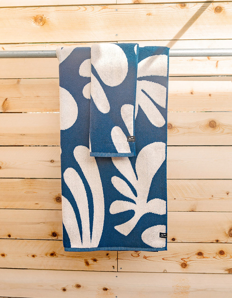 SLOWTIDE Kingston Hand Towel image number 3