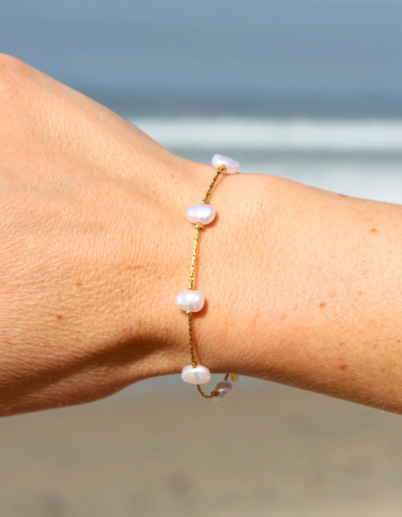 MAUKA Coastline Chain Bracelet image number 1