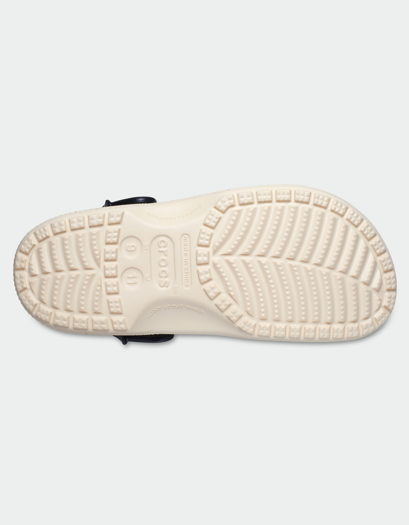 CROCS x Pringles Classic Clogs image number 6