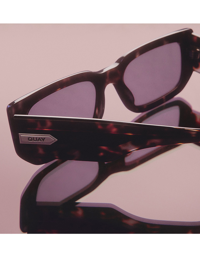 QUAY AUSTRALIA Tell Me More Sunglasses image number 3