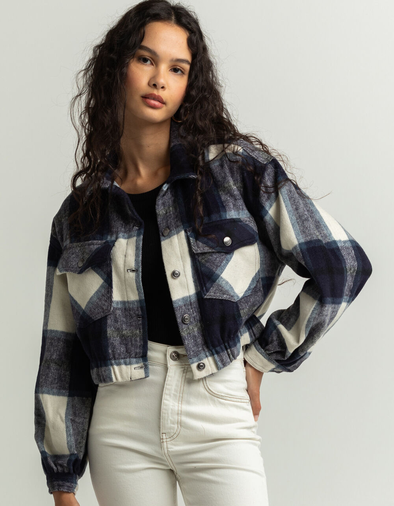 ASHLEY Womens Plaid Crop Shacket image number 0