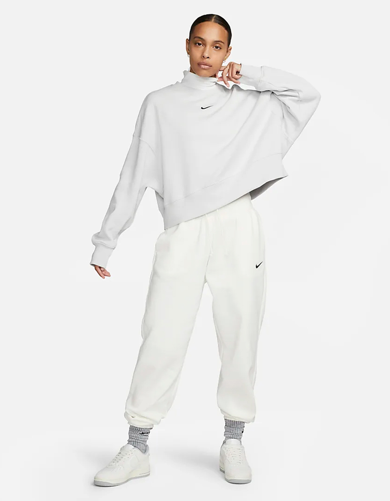 NIKE Sportswear Phoenix Womens Fleece Oversized Crop Crewneck Sweatshirt image number 3