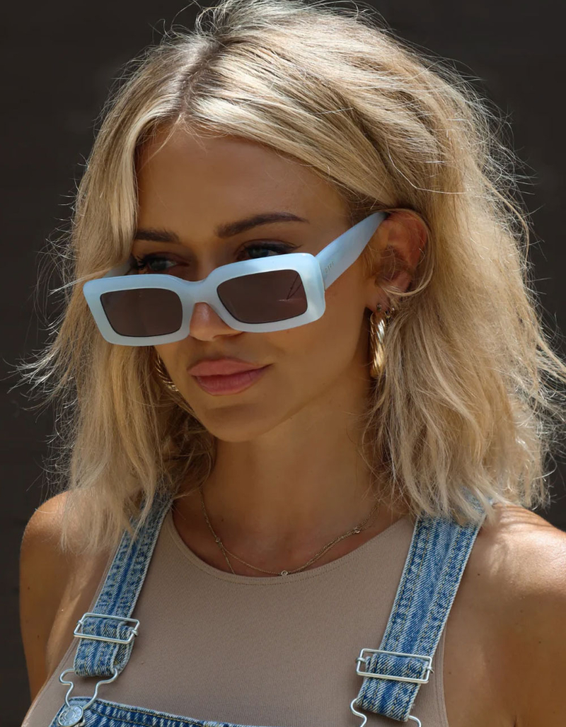 DIFF EYEWEAR Indy Sunglasses image number 4