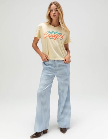 SENDERO PROVISIONS CO. Coastal Cowgirl Womens Crop Boxy Tee Alternative Image