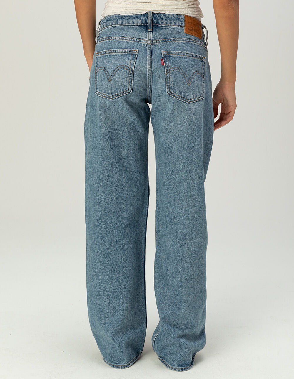 LEVI'S Premium Low Loose Womens Jeans - Shakey Ground - MEDIUM
