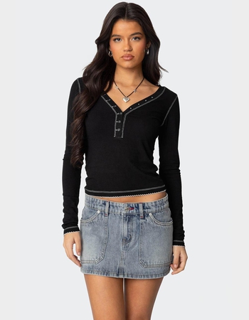 EDIKTED Yael Contrast Stitch Henley Top Primary Image