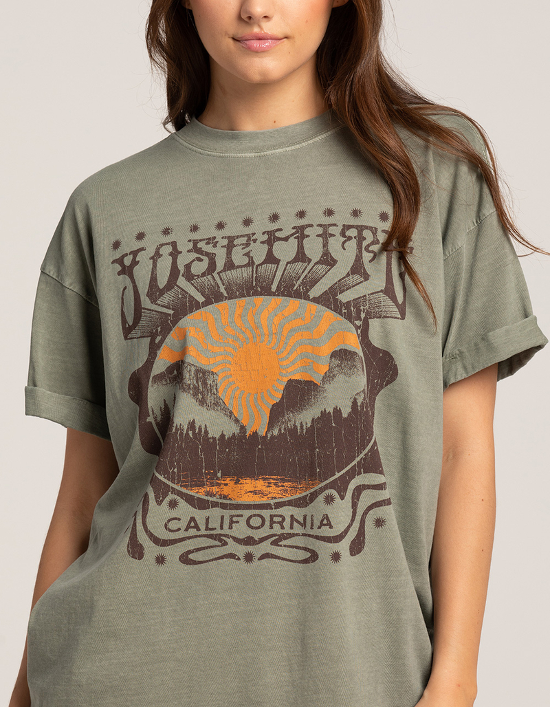 GIRL DANGEROUS Yosemite Womens Boyfriend Tee image number 1