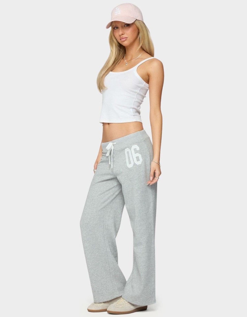 EDIKTED Petite 06 Sweatpants image number 2
