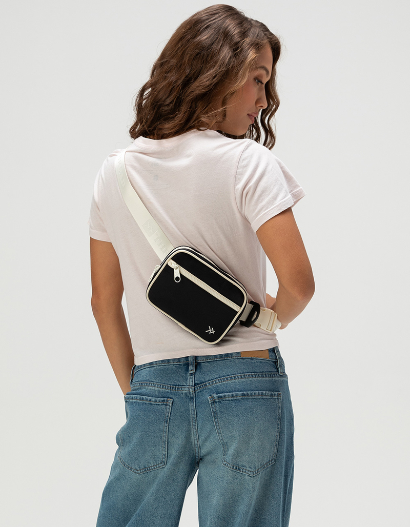 THREAD Fanny Pack image number 4