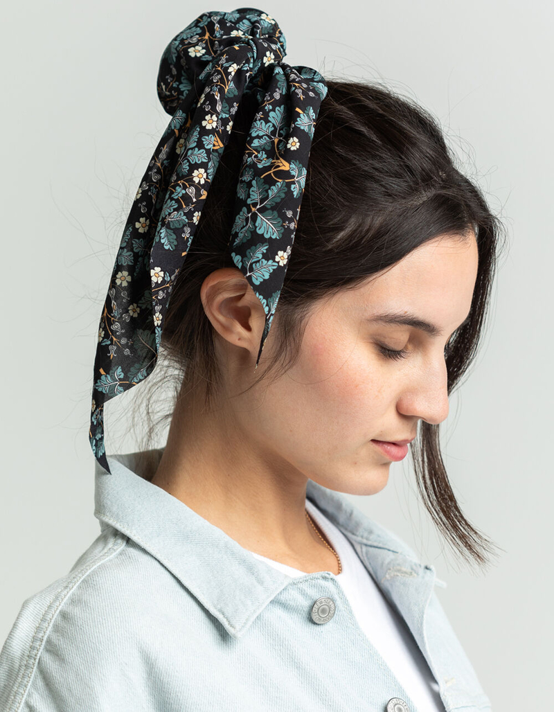 FULL TILT Printed Bun Cover image number 1