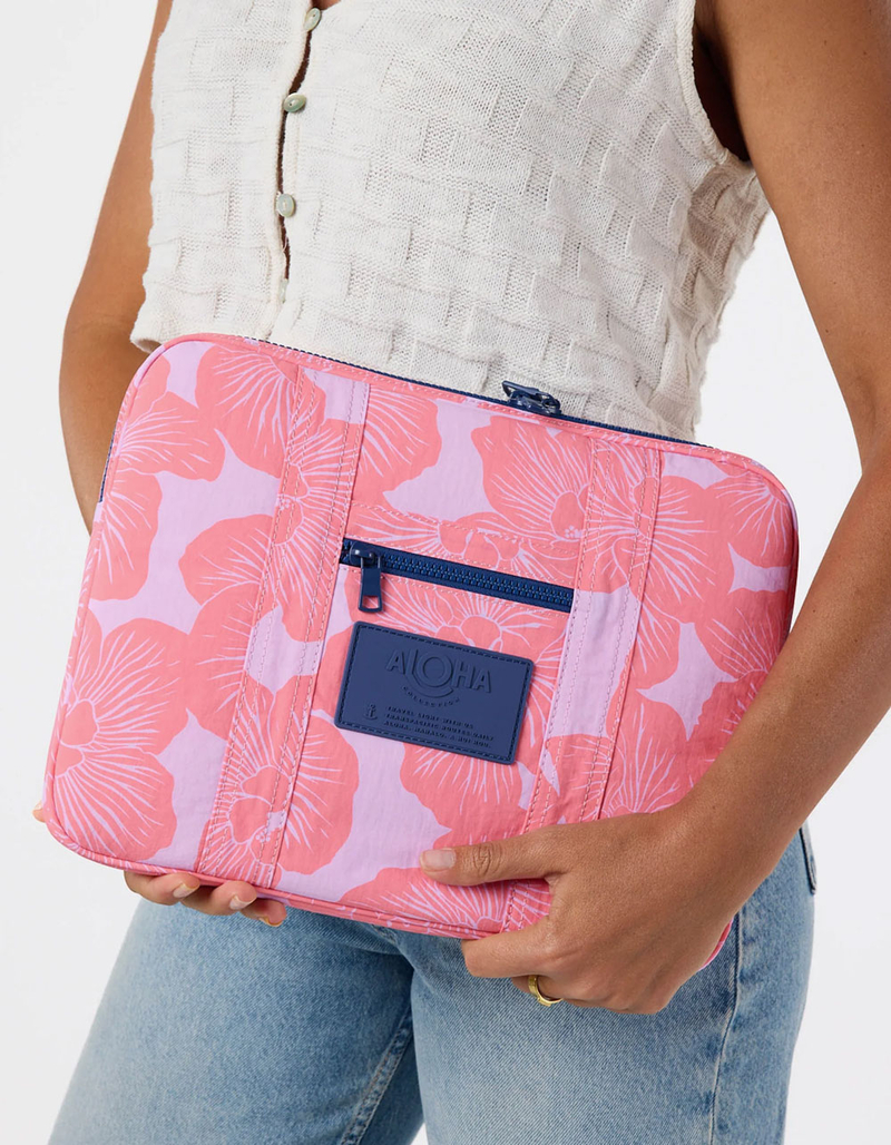 ALOHA Collection Purau Keep It Light 13 Inch Laptop Case image number 3
