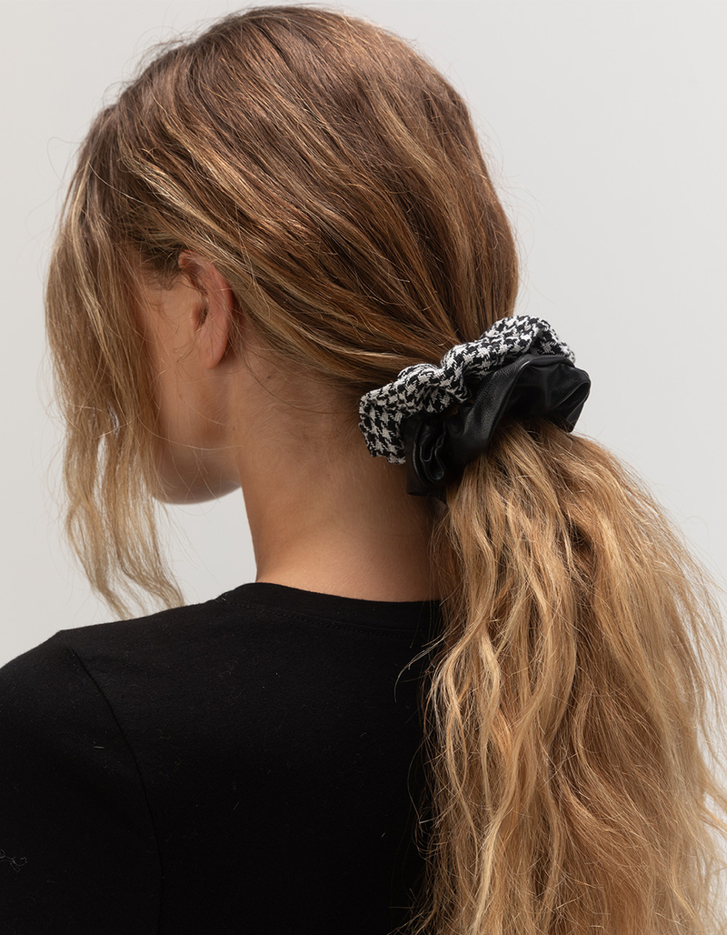 FULL TILT 2 Pack Faux Leather/Gingham Scrunchies image number 2