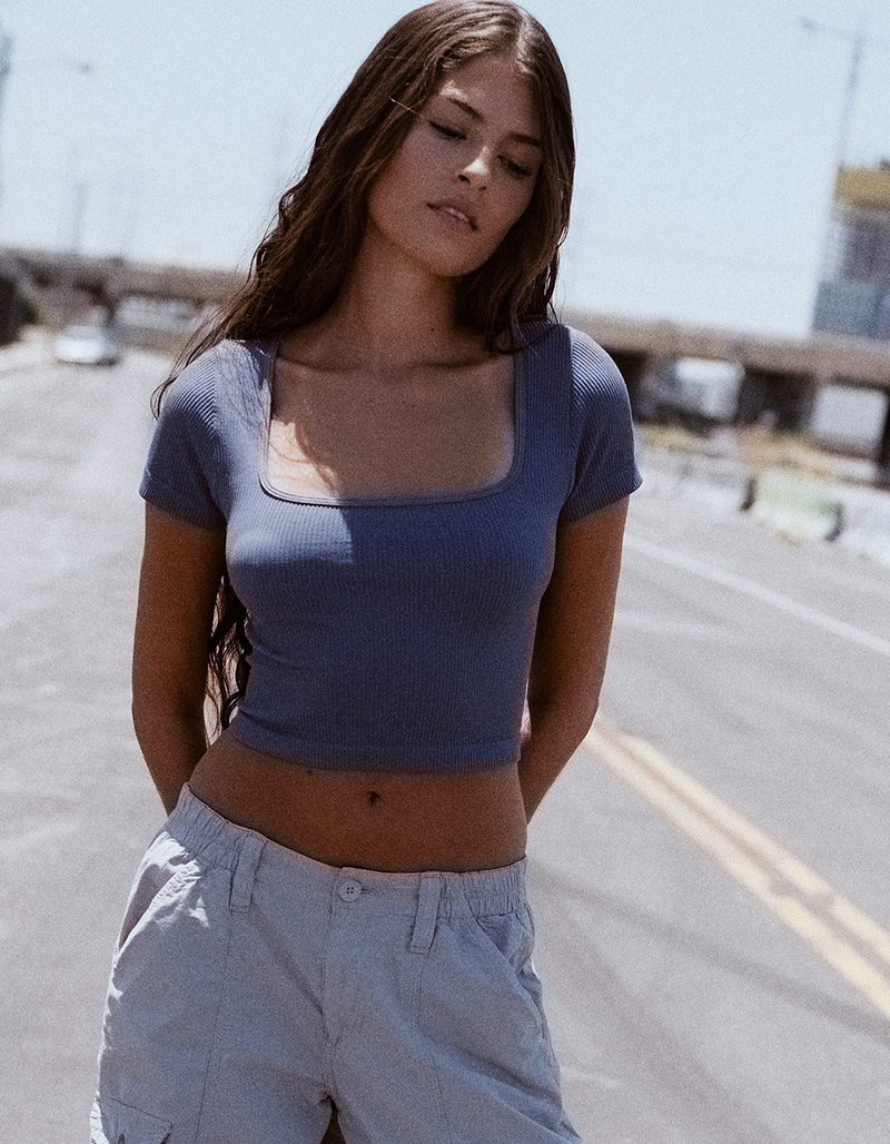 FULL TILT Seamless Square Neck Womens Crop Top image number 4