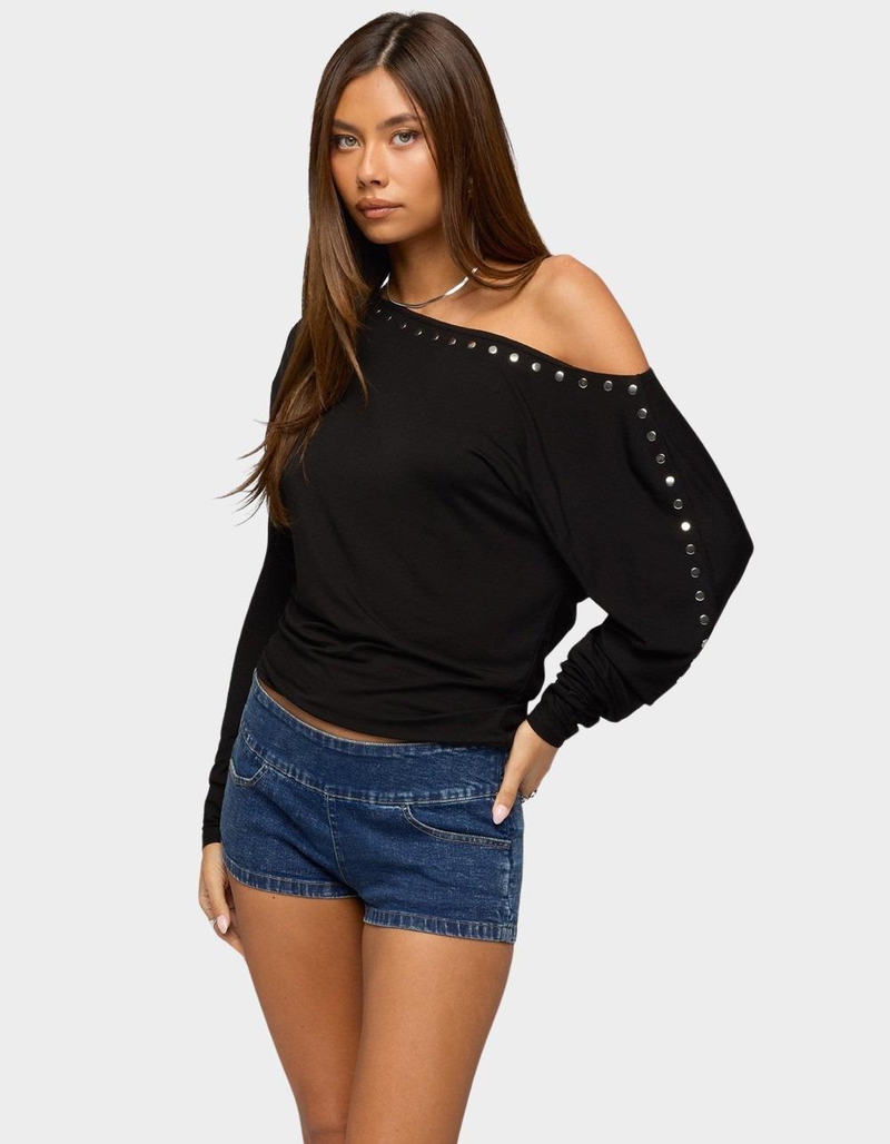 EDIKTED Paola Off Shoulder Stud Top image number 1