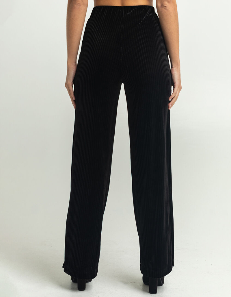 WEST OF MELROSE Ribbed Velvet Womens Pants image number 3