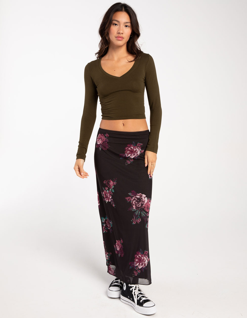 BOZZOLO Womens V-Neck Long Sleeve Tee image number 1