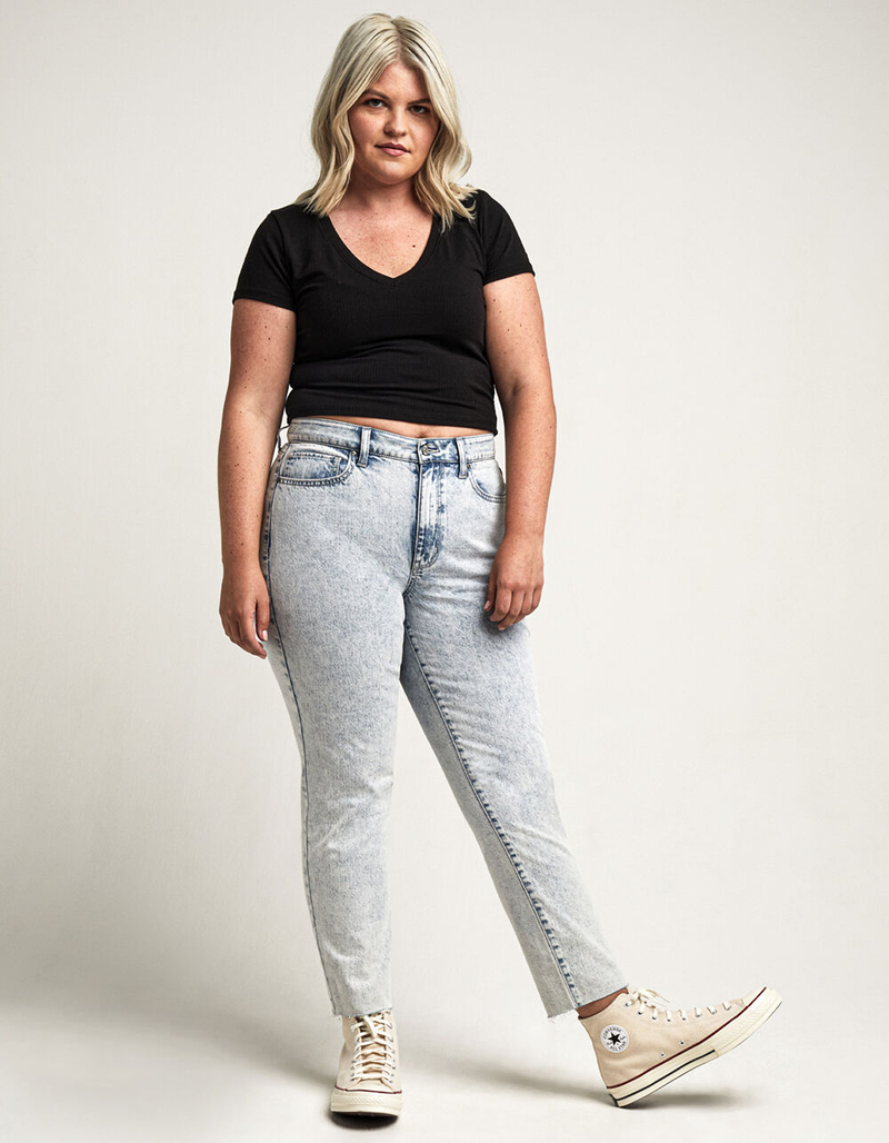 RSQ Vintage Womens Acid Wash Mom Jeans image number 9