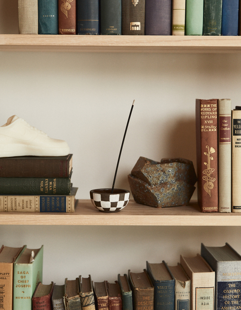 P.F. CANDLE CO. Classic Incense Sticks - Teakwood & Tobacco image number 1