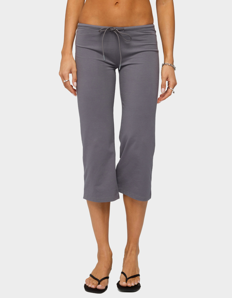 EDIKTED Milene Contrast French Terry Capri Pants image number 0