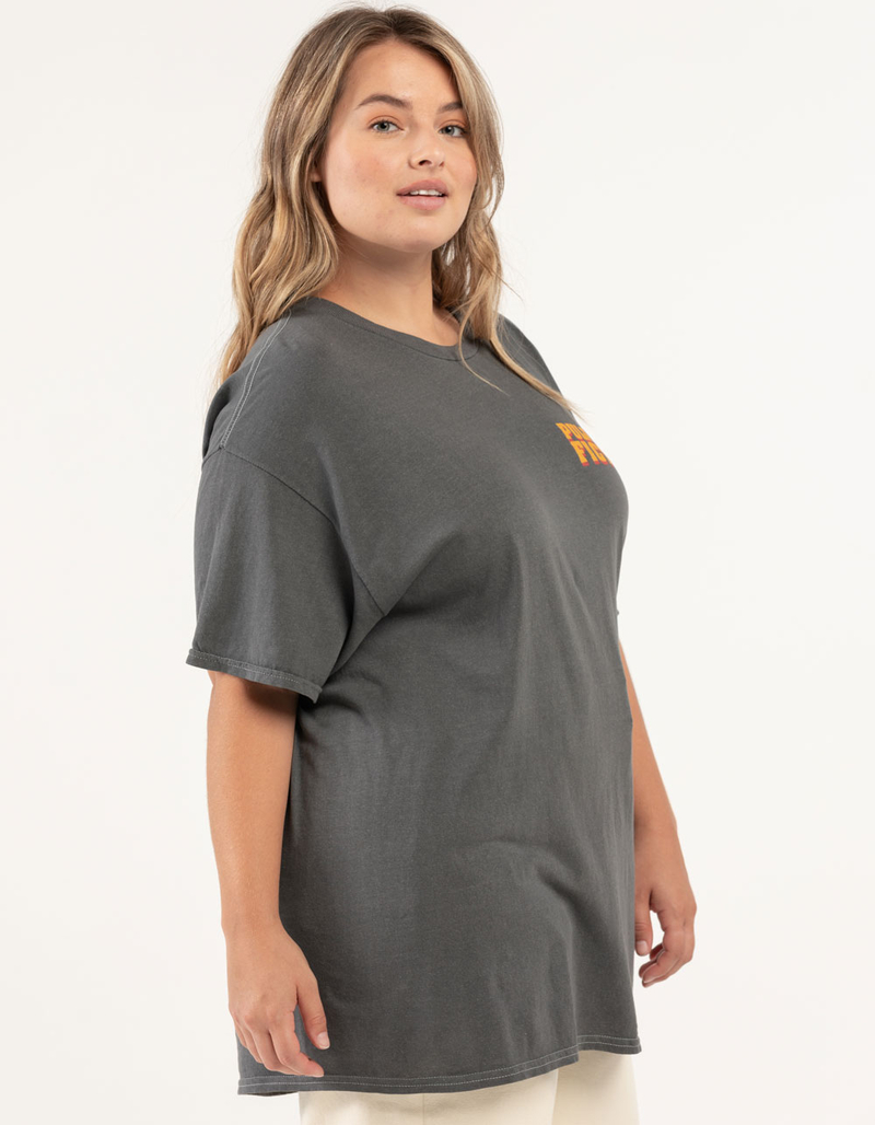 GOODIE TWO SLEEVES Pulp Fiction Dancing Womens Oversized Tee image number 2