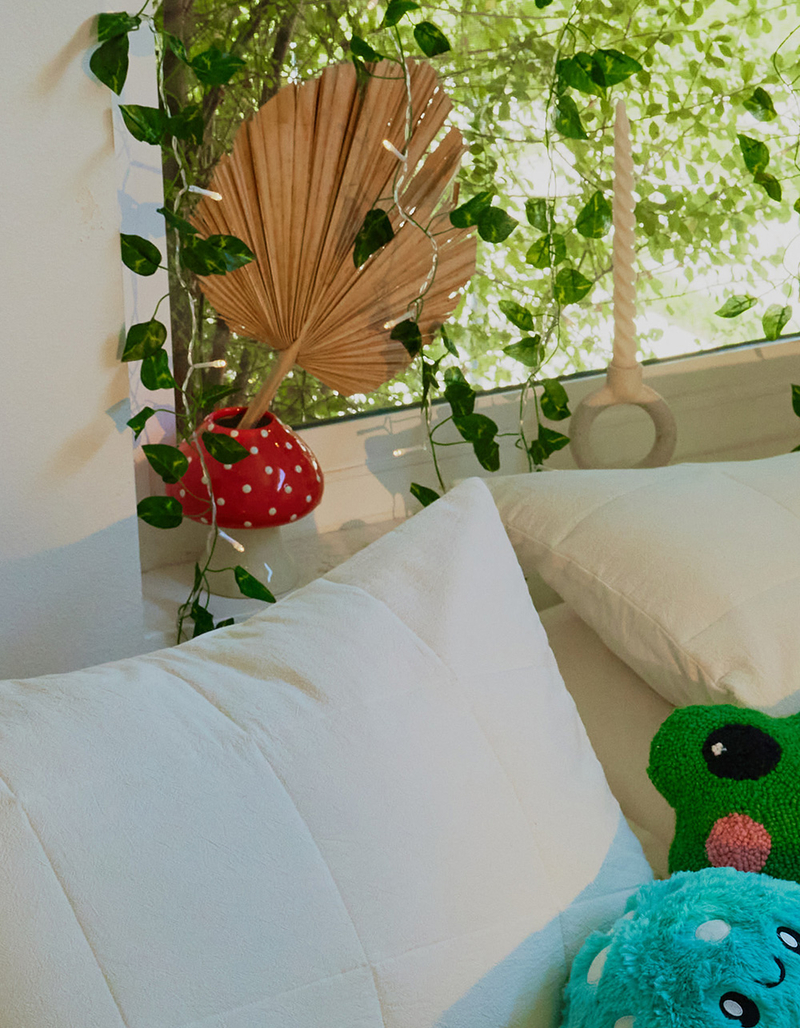 TILLYS HOME Mushroom Mug and Lid image number 4