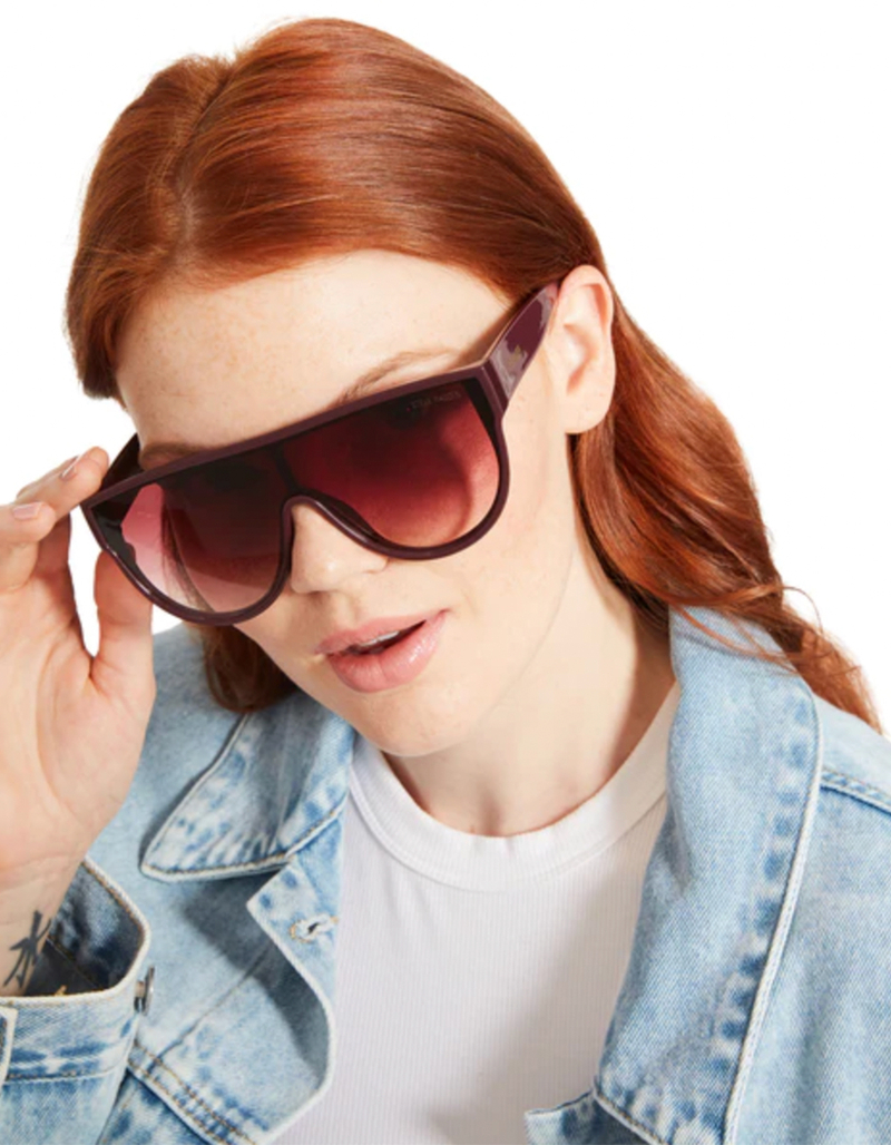 STEVE MADDEN Nigel Womens Sunglasses image number 1