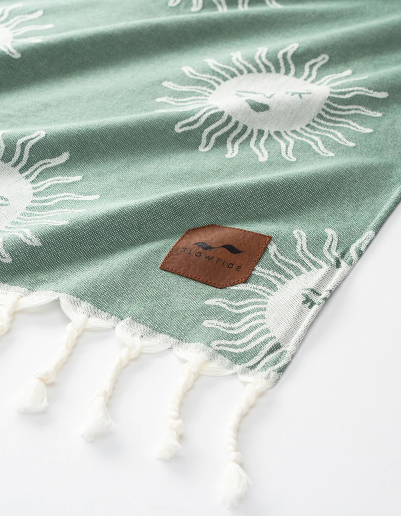 SLOWTIDE Slowburn Throw Blanket image number 1