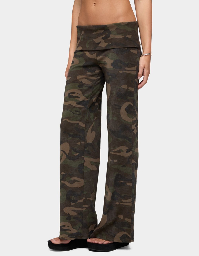 EDIKTED Lumielle Camo Wide Leg Foldover Pants image number 1