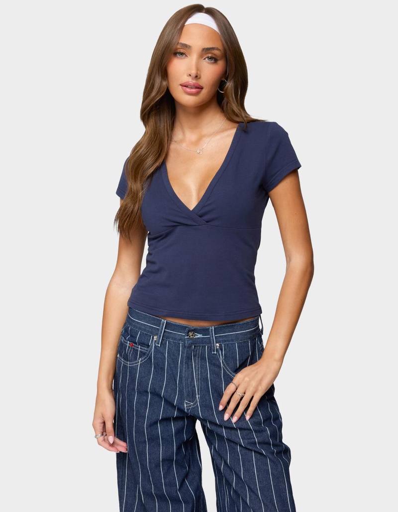 EDIKTED Merinda V-Neck Tee image number 0