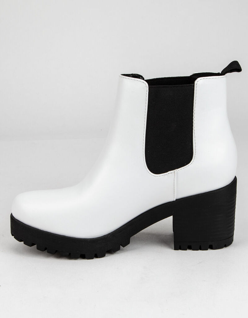 SODA Lug Sole Womens White Chelsea Boots - WHITE - 359871150