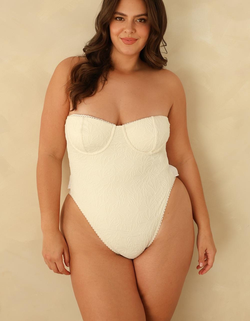 DIPPIN' DAISY'S Something Blue Super Cheeky One Piece Swimsuit image number 4