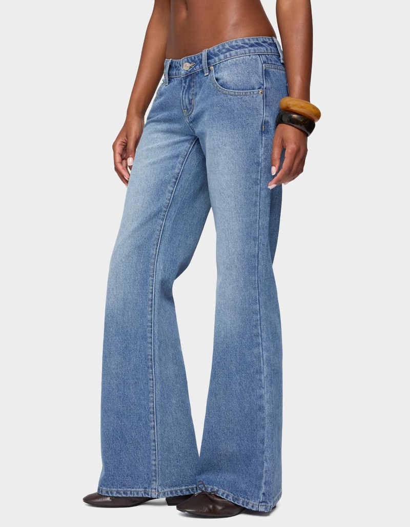 EDIKTED Kiarah Low Rise Flared Jeans image number 1