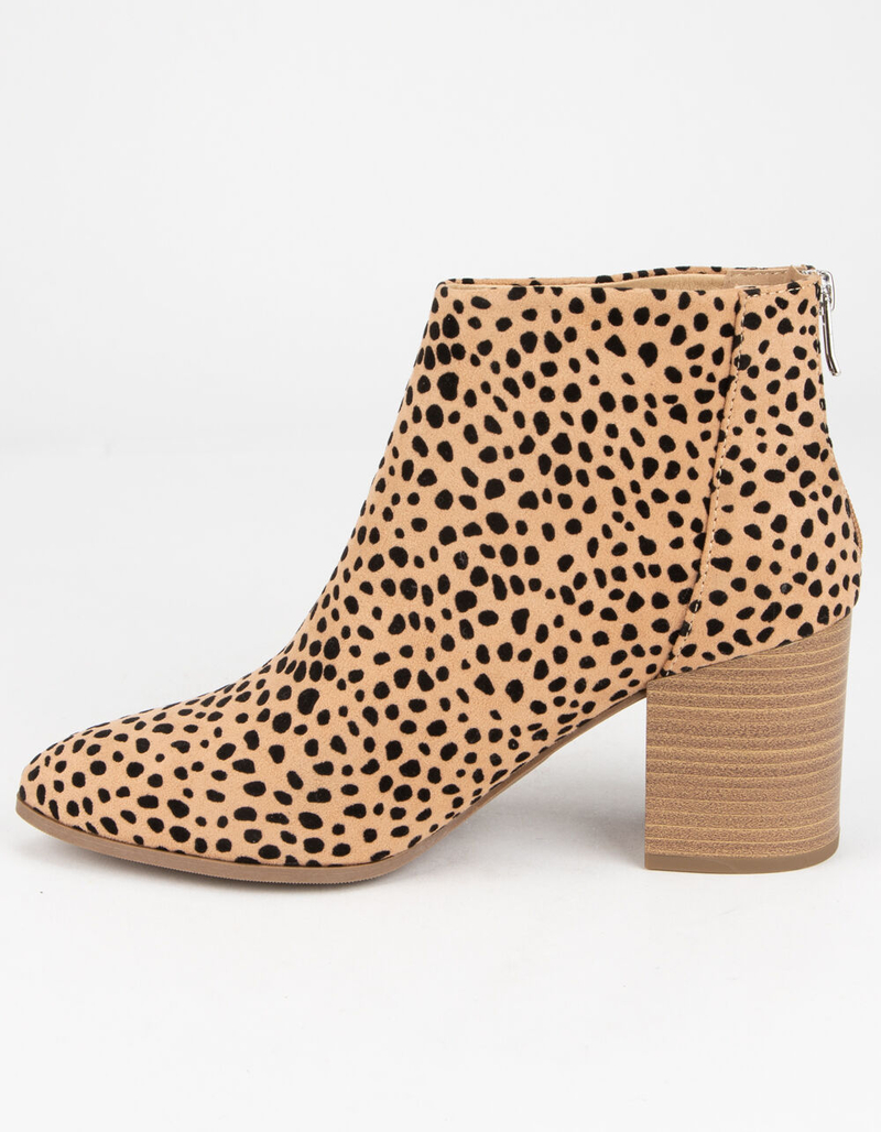 DELICIOUS Stacked Womens Cheetah Booties image number 2