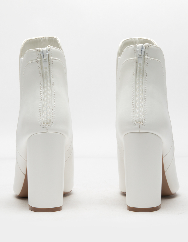 QUPID Side Stretch Womens Boots image number 3