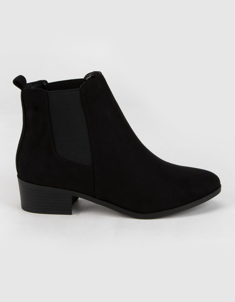 SODA Womens Black Chelsea Boots image number 1