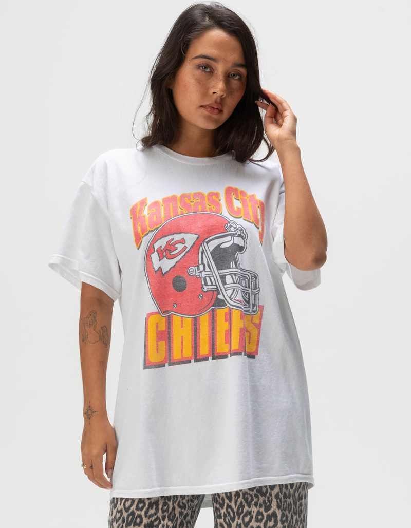 JUNK FOOD Kansas City Chiefs Throwback Womens Oversized Tee WHITE Tillys
