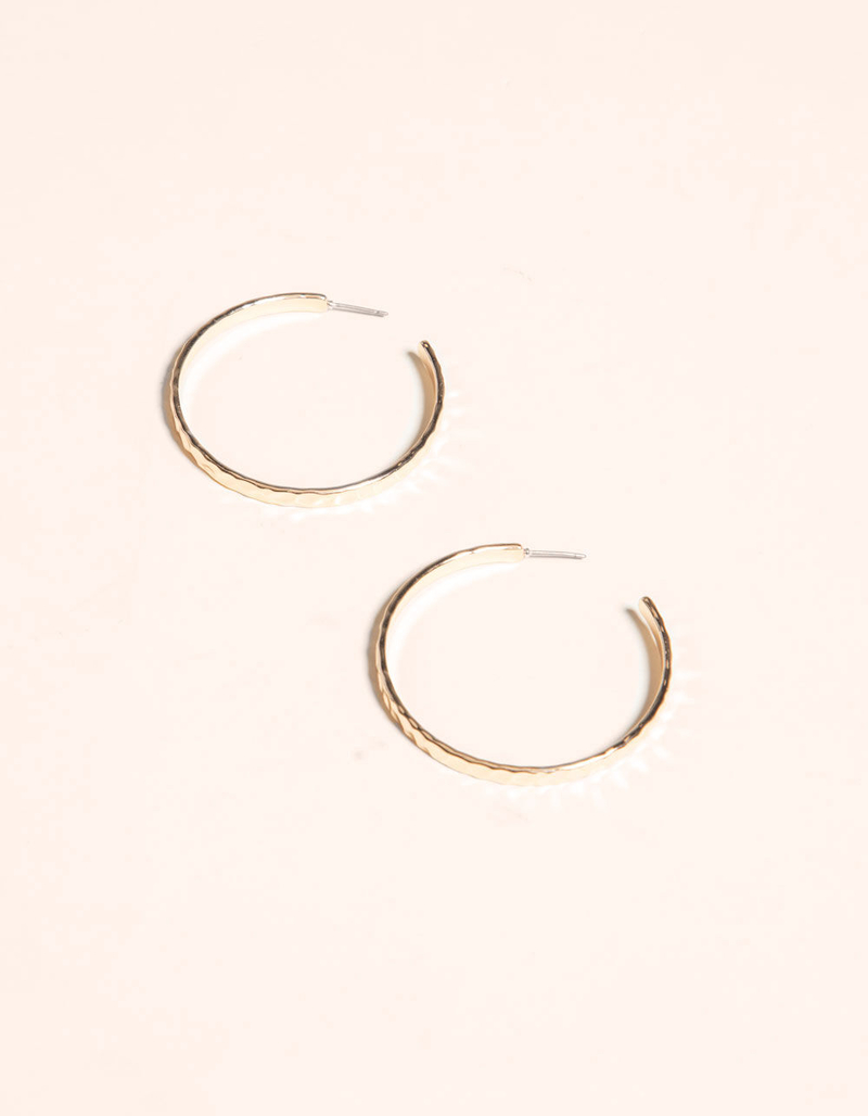 WEST OF MELROSE Hammered Basic Hoop Earrings image number 1