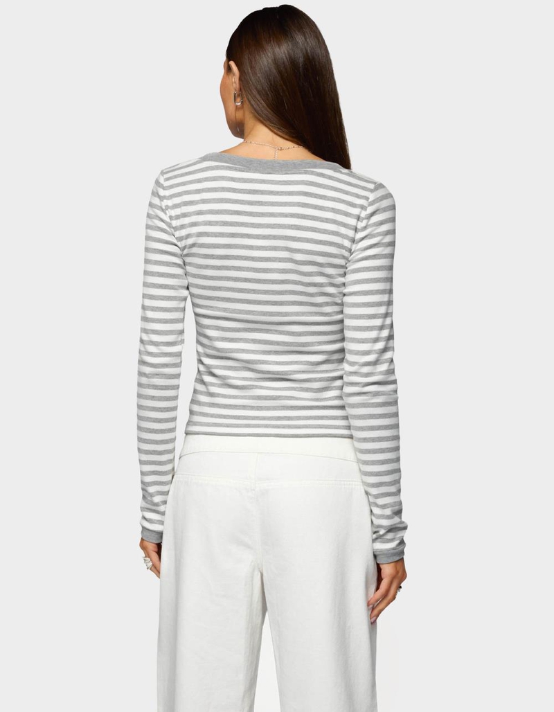 EDIKTED Kimi Striped Long Sleeve V-Neck Top image number 2