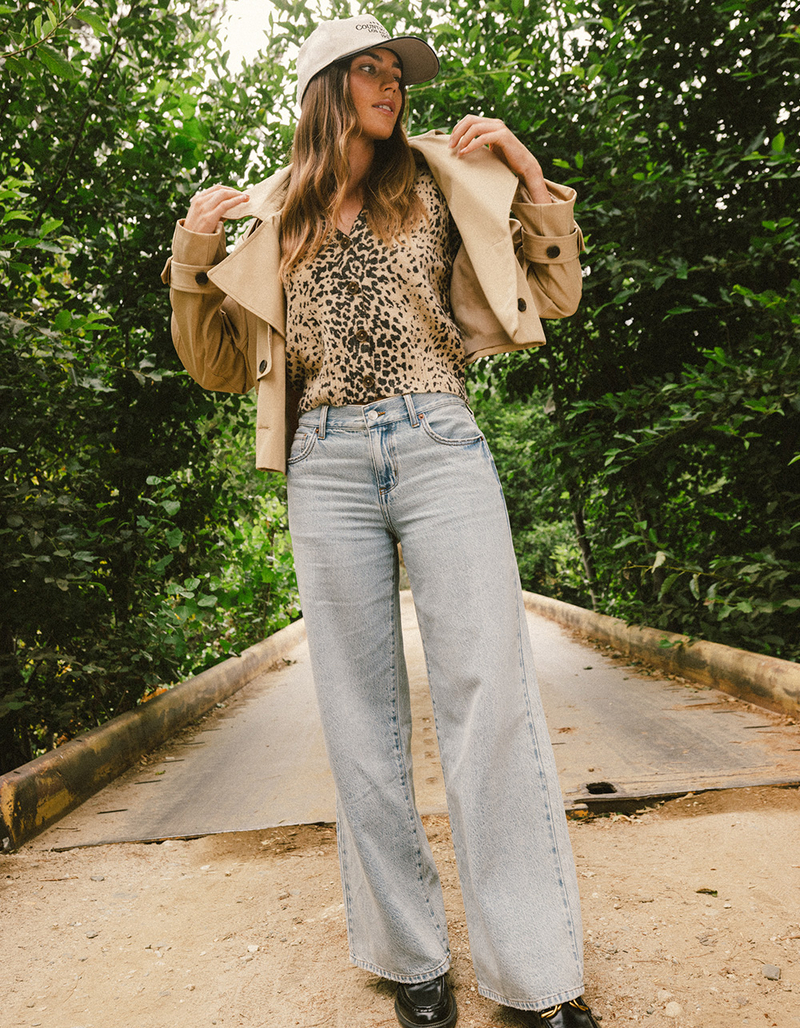 RSQ Womens Mid Rise Wide Leg Jeans image number 8