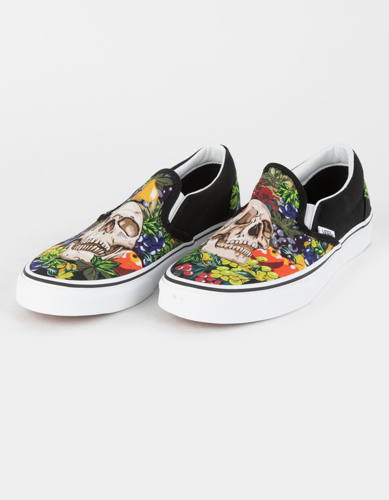 VANS Classic Slip-On Mens Shoes image number 0