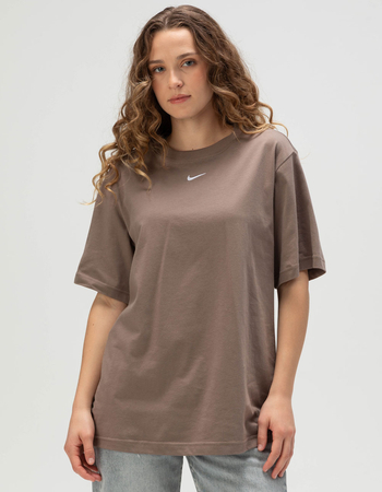 NIKE Sportswear Essentials Womens Tee Primary Image