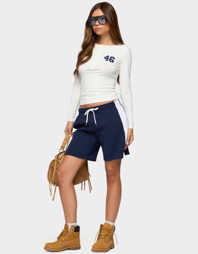 EDIKTED Contrast Nylon Bermuda Shorts image number 4
