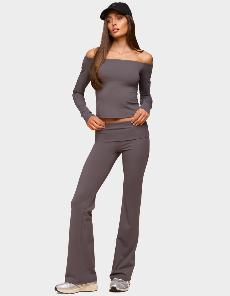 EDIKTED Tezia Off Shoulder Long Sleeve Top image number 4