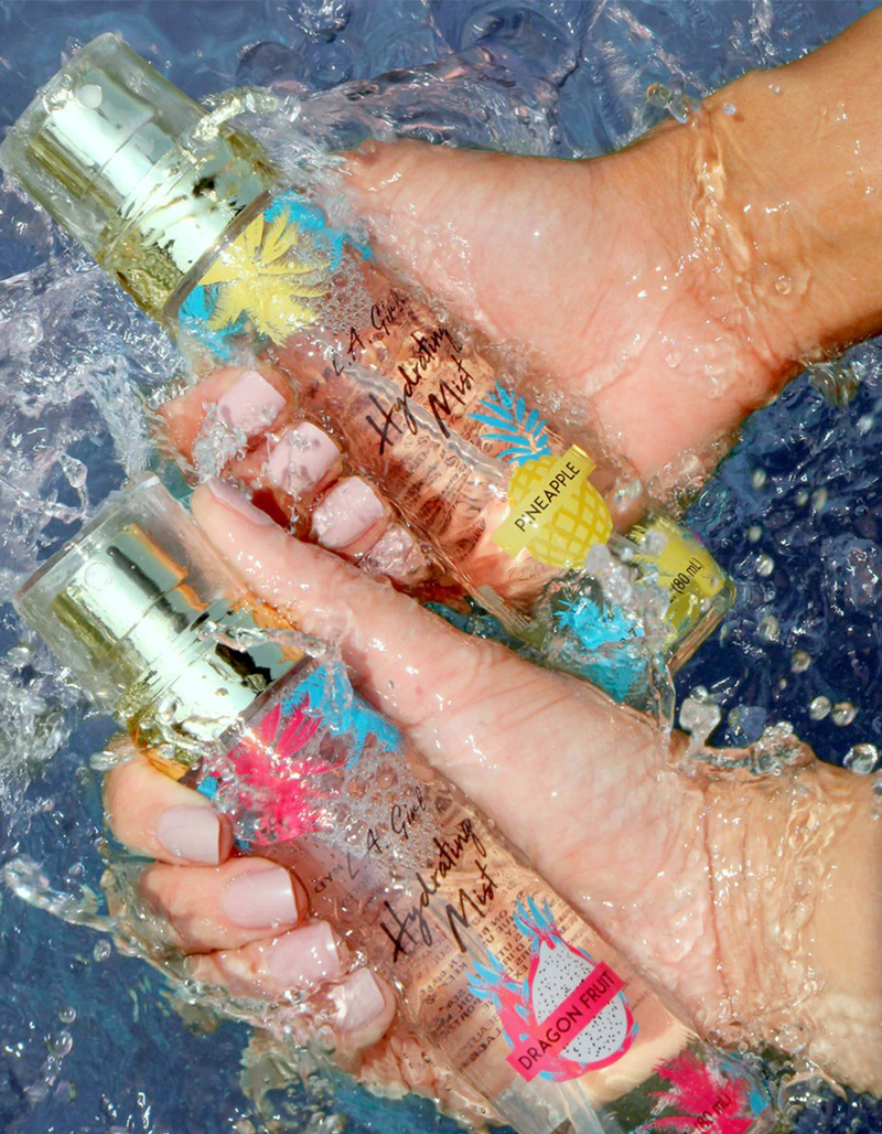 LA GIRL Hydrating Mist image number 1