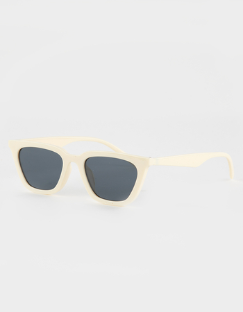 RSQ High-Class Cat Eye Sunglasses Primary Image