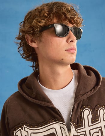 RAY-BAN New Wayfarer Sunglasses Alternative Image